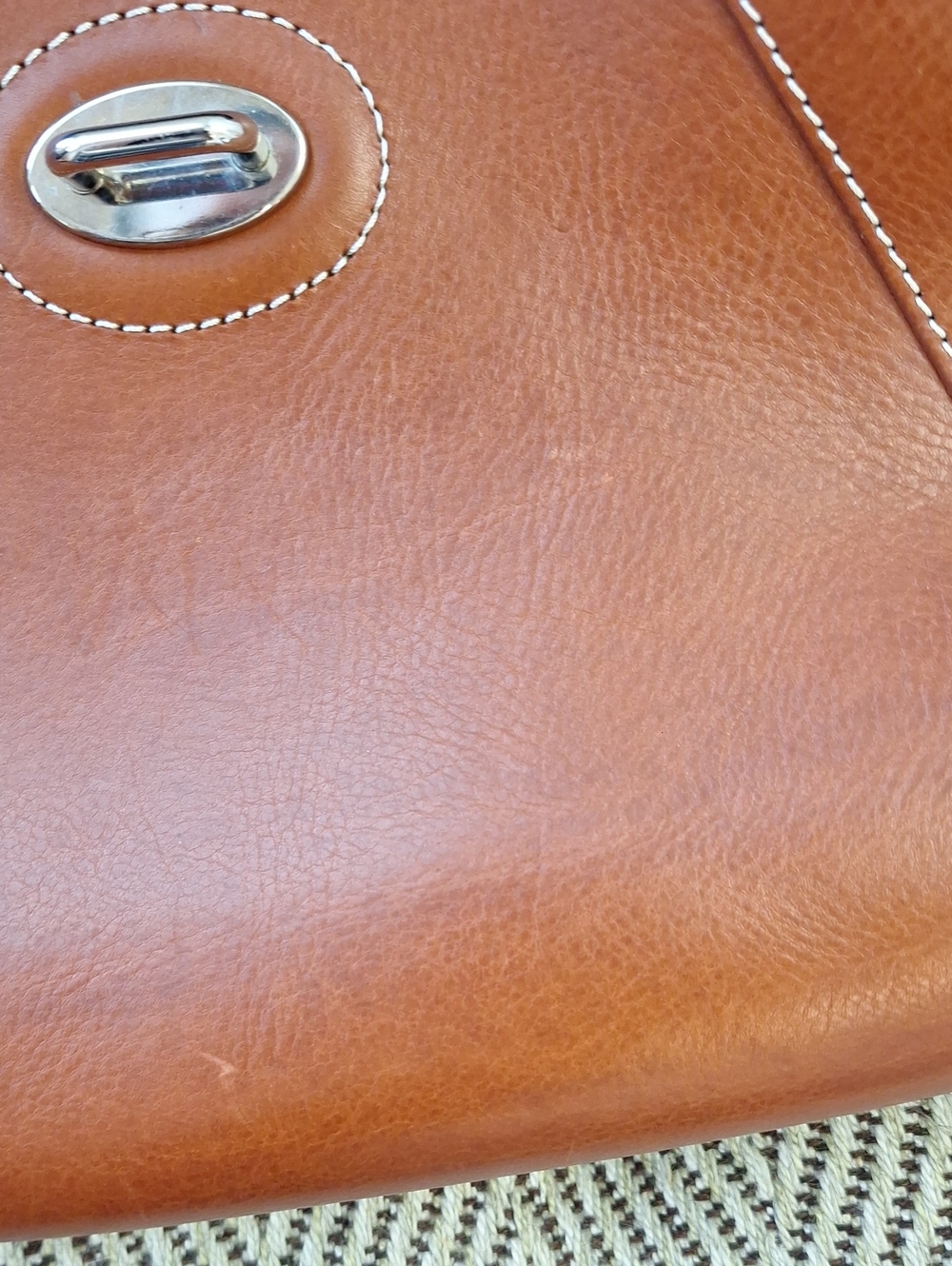 Dooney & Bourke Florentine Toscana Smooth Leather Hobo Bag Large Size - Picture 9 of 16